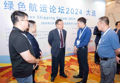 院士团队加持！51漫画
绿色燃料方案领跑航运碳循环